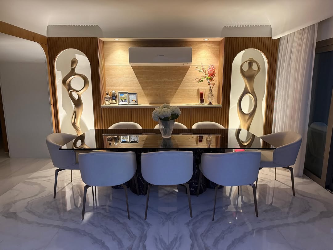Modern Female Silhouette Sculpture | 180 cm Tall Bronze-Style Floor Art | Abstract Fiberglass Home Decor