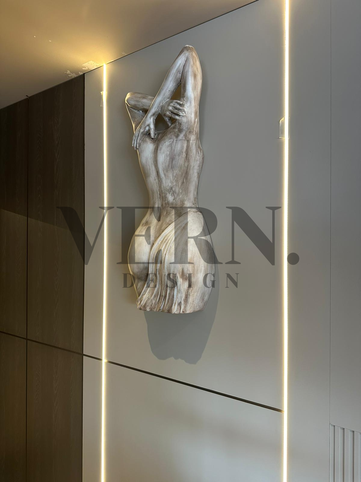 Woman Silhouette Abstract Wall Sculpture – Elegant Modern Art for Home and Office Decor 100x15x70 cm (39x6x28 inches)