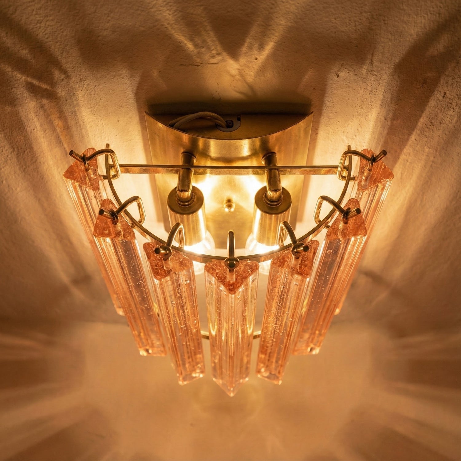 The Morganite | Pembe Prizma Camlı Eskitme Pirinç Aplik