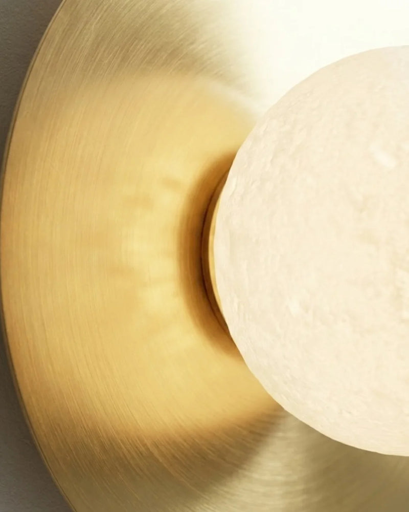 Theia Globe Sconce | Modern Mitolojik Formlu Premium Duvar Apliği