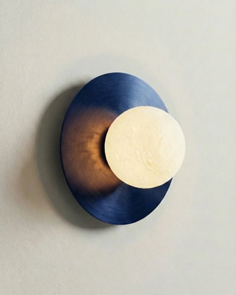 Theia Globe Sconce | Modern Mitolojik Formlu Premium Duvar Apliği